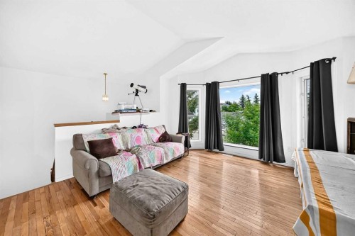 208 Erin Meadow Green Se, Calgary, AB 