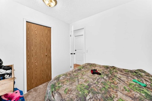 208 Erin Meadow Green Se, Calgary, AB 