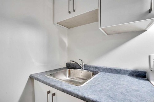 26 Falmead Bay Ne, Calgary, AB - Indoor