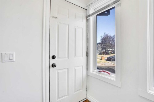 26 Falmead Bay Ne, Calgary, AB - Indoor Photo Showing Other Room