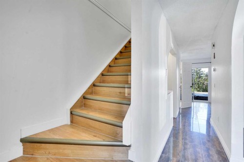 26 Falmead Bay Ne, Calgary, AB - Indoor Photo Showing Other Room