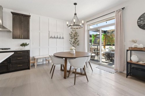206 Riviera View, Cochrane, AB - Indoor Photo Showing Kitchen With Upgraded Kitchen