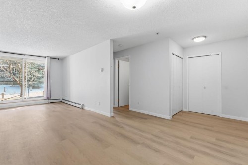 3109-4975 130 Avenue Se, Calgary, AB - Indoor Photo Showing Other Room