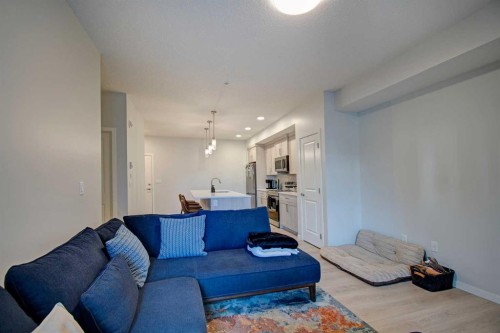 5119-20295 Seton Way Se, Calgary, AB - Indoor Photo Showing Living Room