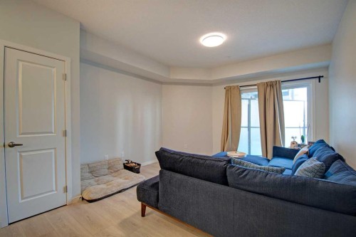 5119-20295 Seton Way Se, Calgary, AB - Indoor Photo Showing Living Room