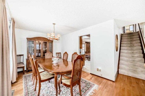 183 Dalcastle Way Nw, Calgary, AB - Indoor Photo Showing Dining Room
