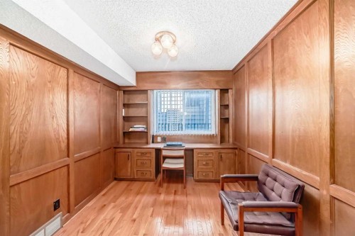 183 Dalcastle Way Nw, Calgary, AB - Indoor Photo Showing Office