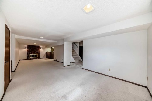183 Dalcastle Way Nw, Calgary, AB - Indoor Photo Showing Other Room