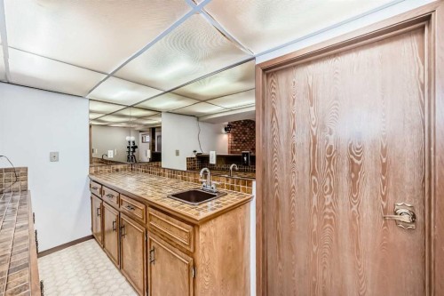 183 Dalcastle Way Nw, Calgary, AB - Indoor