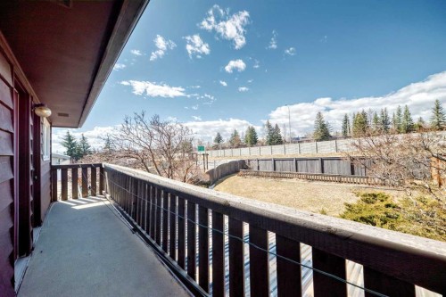 183 Dalcastle Way Nw, Calgary, AB - Outdoor