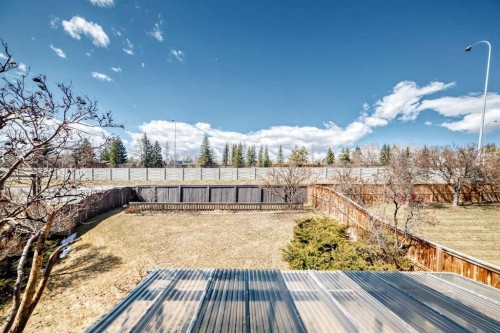 183 Dalcastle Way Nw, Calgary, AB - Outdoor