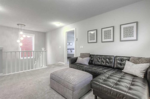 54 Silverado Plains Common Sw, Calgary, AB - Indoor Photo Showing Living Room