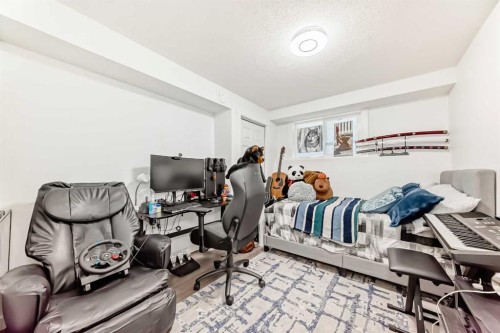 244 Coverdale Court Ne, Calgary, AB - Indoor