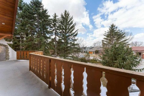764 East Chestermere Drive, Chestermere, AB - Outdoor