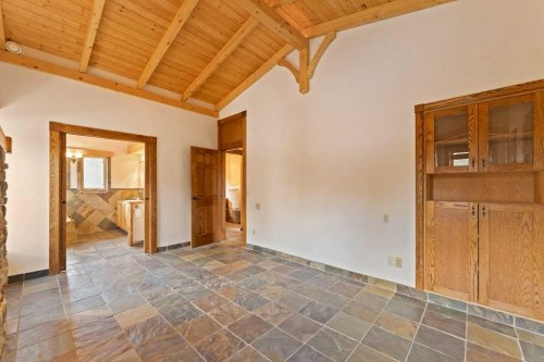 764 East Chestermere Drive, Chestermere, AB - Indoor Photo Showing Other Room