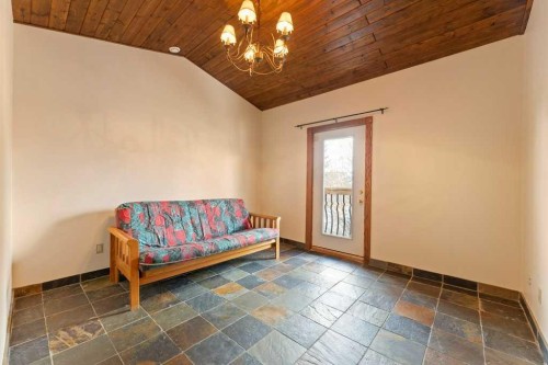764 East Chestermere Drive, Chestermere, AB - Indoor Photo Showing Other Room