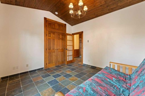 764 East Chestermere Drive, Chestermere, AB - Indoor