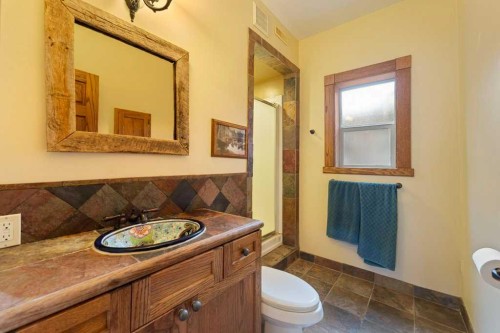 764 East Chestermere Drive, Chestermere, AB - Indoor Photo Showing Bathroom