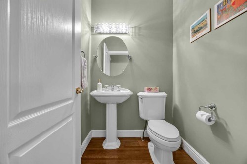 216 Evergreen Heath Sw, Calgary, AB - Indoor Photo Showing Bathroom