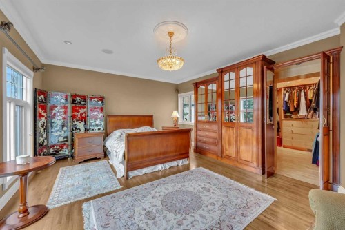 216 Evergreen Heath Sw, Calgary, AB - Indoor Photo Showing Bedroom