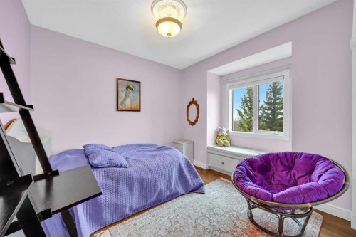 216 Evergreen Heath Sw, Calgary, AB - Indoor Photo Showing Bedroom