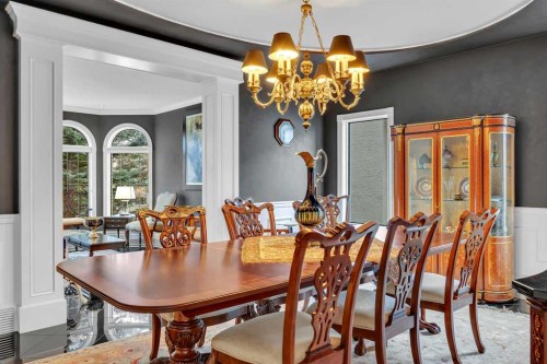 216 Evergreen Heath Sw, Calgary, AB - Indoor Photo Showing Dining Room