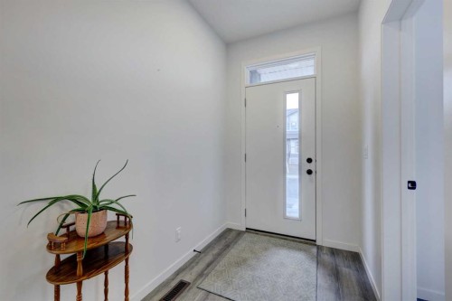 314 Midgrove Link Sw, Airdrie, AB - Indoor Photo Showing Other Room