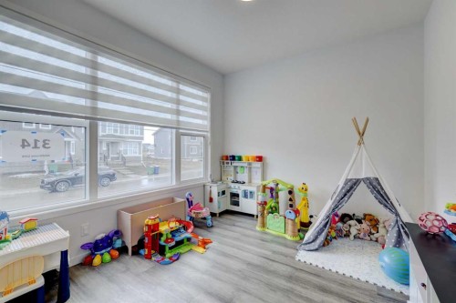 314 Midgrove Link Sw, Airdrie, AB - Indoor Photo Showing Other Room