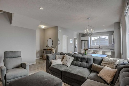 52 Masters Link Se, Calgary, AB - Indoor Photo Showing Living Room