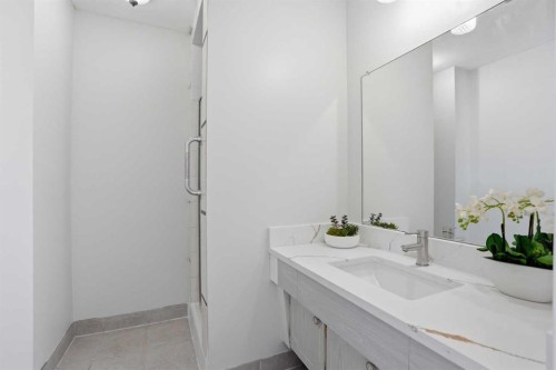 107 Nottingham Road, Calgary, AB - Indoor Photo Showing Bathroom