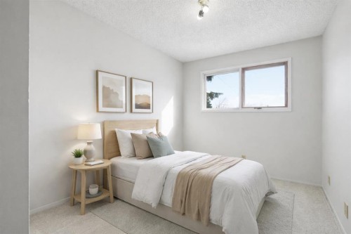 107 Nottingham Road, Calgary, AB - Indoor Photo Showing Bedroom