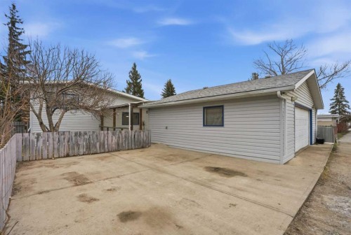 107 Nottingham Road, Calgary, AB - Outdoor With Exterior