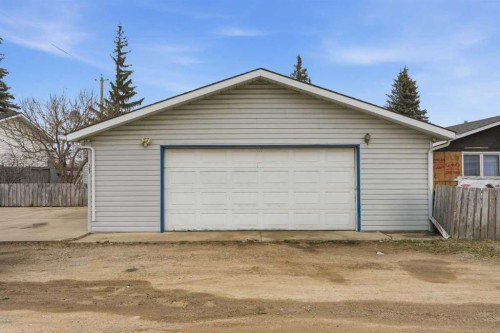107 Nottingham Road, Calgary, AB - Outdoor With Exterior
