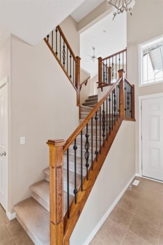 430 Discovery Ridge Boulevard Sw, Calgary, AB - Indoor Photo Showing Other Room