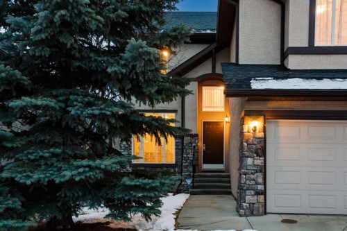 430 Discovery Ridge Boulevard Sw, Calgary, AB - Outdoor