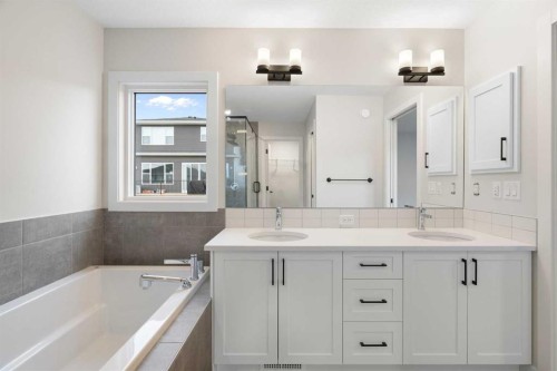 334 Rivercrest Road, Cochrane, AB - Indoor Photo Showing Bathroom