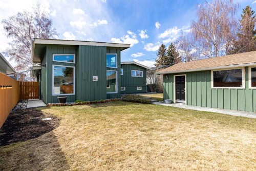 36 Lake Twintree Place Se, Calgary, AB - Outdoor