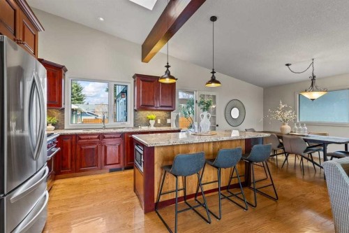 36 Lake Twintree Place Se, Calgary, AB - Indoor
