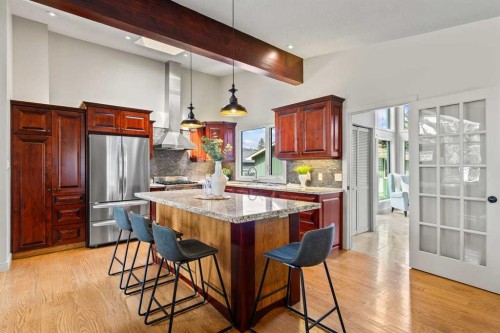 36 Lake Twintree Place Se, Calgary, AB - Indoor Photo Showing Kitchen With Upgraded Kitchen