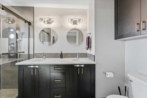 719 Allden Place Se, Calgary, AB - Indoor Photo Showing Bathroom