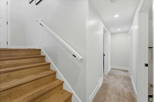 719 Allden Place Se, Calgary, AB - Indoor Photo Showing Other Room