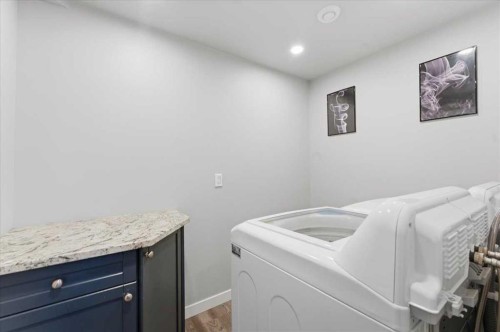 719 Allden Place Se, Calgary, AB - Indoor