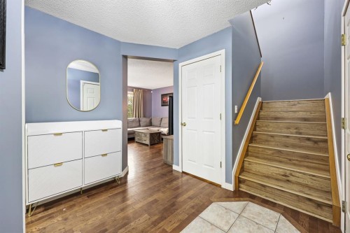 10 Big Springs Hill Se, Airdrie, AB - Indoor Photo Showing Other Room