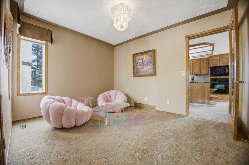 729 Woodbriar Place Sw, Calgary, AB - Indoor