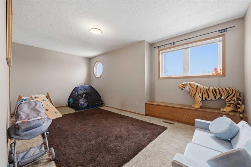 729 Woodbriar Place Sw, Calgary, AB - Indoor