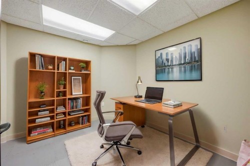 729 Woodbriar Place Sw, Calgary, AB - Indoor Photo Showing Office