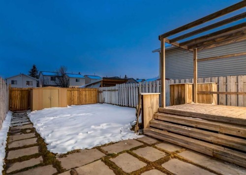 33 Martindale Court Ne, Calgary, AB - Outdoor