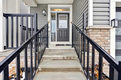 192 Cityspring Way Ne, Calgary, AB - Outdoor With Exterior
