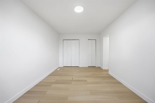 1503 Child Avenue Ne, Calgary, AB - Indoor Photo Showing Other Room