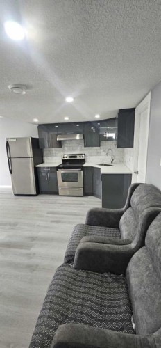 612 Seton Circle Se, Calgary, AB - Indoor